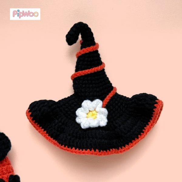Zoomed-in view of Crochet Labubu Clothes – Halloween Witch focusing on the pointed hat’s brim edge and textured stitch detail.